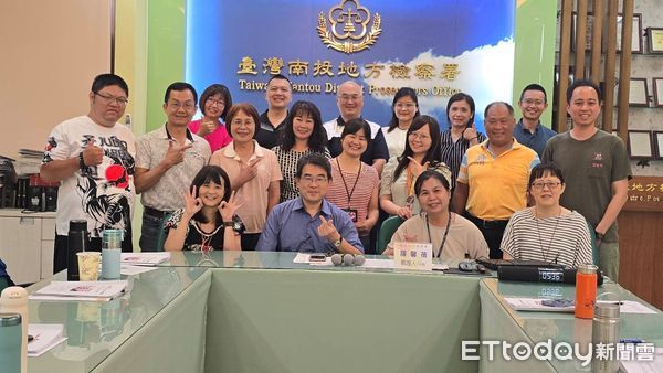 ▲本署（主任）觀護人與新聘榮譽觀護人合影。（圖／記者高堂堯翻攝，下同）