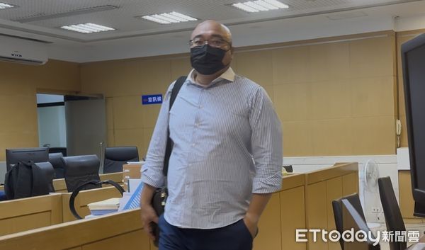 ▲▼ 靈骨塔詐團律師蔡沅諭涉洩密10萬交保。（圖／記者劉昌松攝）