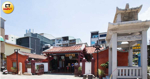 風神廟在清朝時期是台南的門面，也是官員渡海來台上任第一站，還設有接官亭以迎接到任長官。（圖／黃威彬攝）