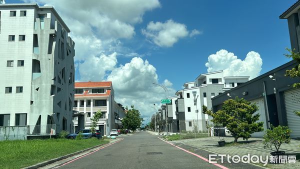 ▲▼ 亞灣,蓮潭里            。（圖／記者張雅雲攝）