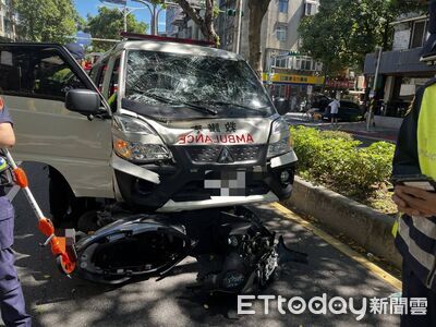 休假騎車到信義區探望老母　水電男遭「無照救護車」撞擊慘死
