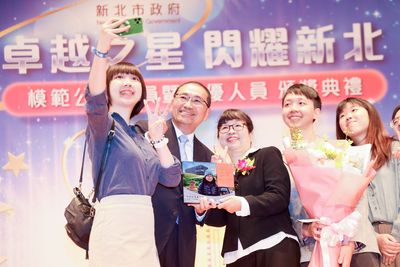 新北53位公務員獲表揚 侯友宜:你們是城市進步關鍵