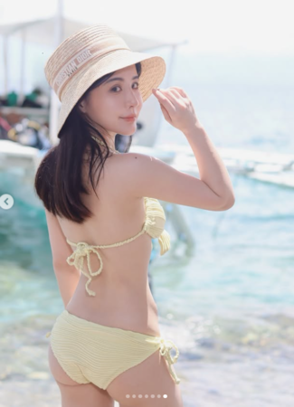 ▲▼阿沁辣妻。（圖／翻攝自Instagram／flora_li_flora）