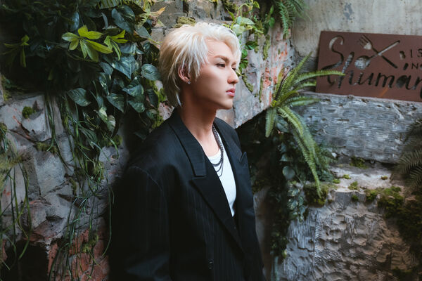 ▲▼ 薛恩推出個人作品。（圖／華納音樂提供）