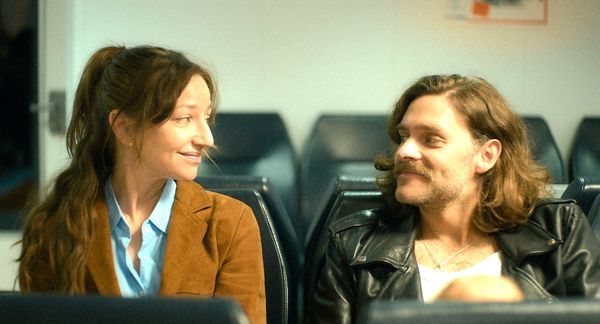 ▲《關於愛》挪威影后安德莉雅布萊恩霍維格（Andrea Br&aelig;in Hovig）、潛力男神塔優西塔戴拉雅各布森（Tayo Cittadella Jacobsen）來台體驗淡水渡輪。（圖／海鵬提供）