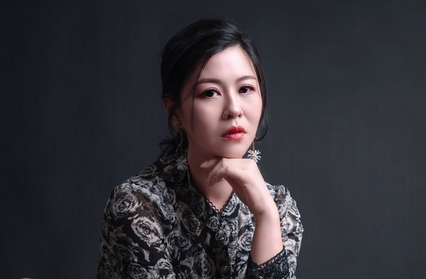 ▲▼ 陳奕珊從餐飲千金變教唱天后。（圖／陳奕珊提供）