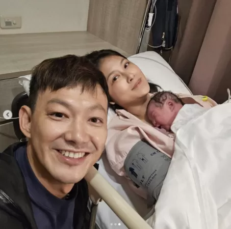 ▲威廉、卓君澤的二寶平安出世。（圖／翻攝自卓君澤Instagram）