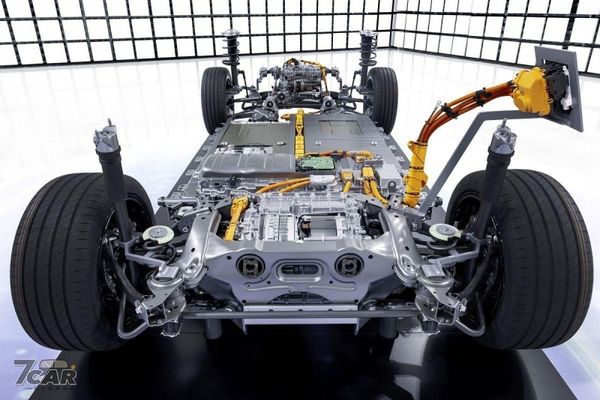 Mercedes-Benz 百年老廠轉型再進化　專為新款 CLA 打造電動驅動核心