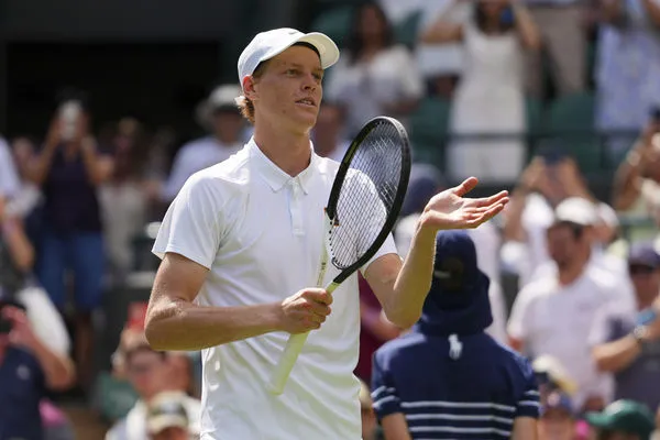 ▲世界球王辛納（Jannik Sinner）晉級溫網次輪。（圖／達志影像／美聯社）