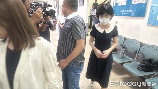 ▲▼彭振聲妻子輕生亡，陳佩琪現身殯儀館。（圖／記者吳世龍攝）