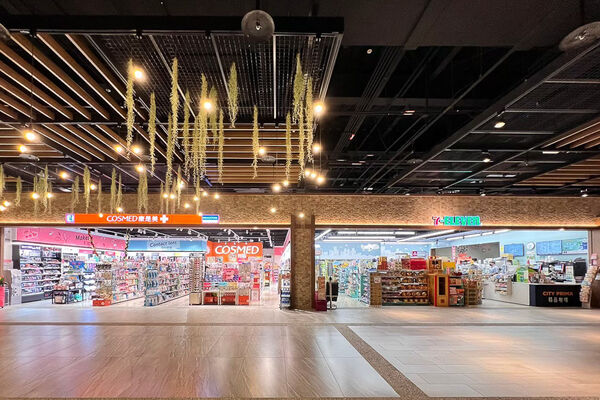 ▲▼桃園機場第二航廈。（圖／部落客飛天璇的口袋授權提供）