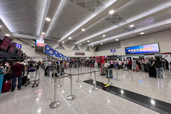 ▲▼桃園機場第二航廈。（圖／部落客飛天璇的口袋授權提供）