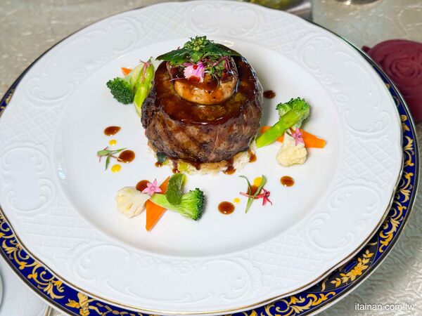 ▲▼麗星郵輪探索星號美食。（圖／部落客台南好Food遊授權提供）