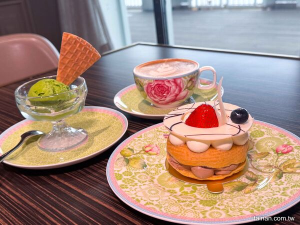 ▲▼麗星郵輪探索星號美食。（圖／部落客台南好Food遊授權提供）