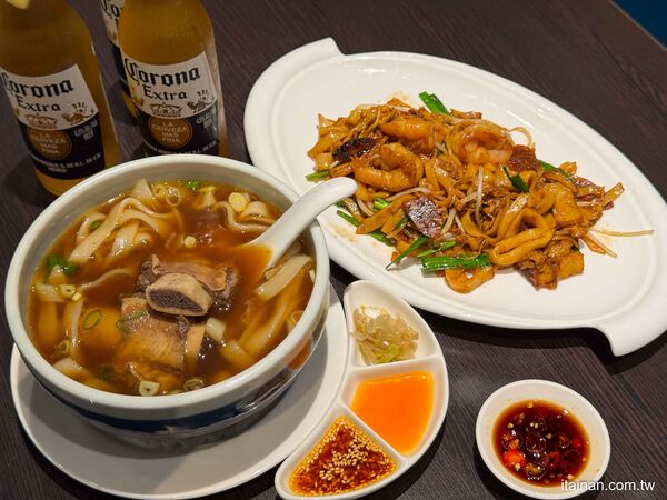 ▲▼麗星郵輪探索星號美食。（圖／部落客台南好Food遊授權提供）