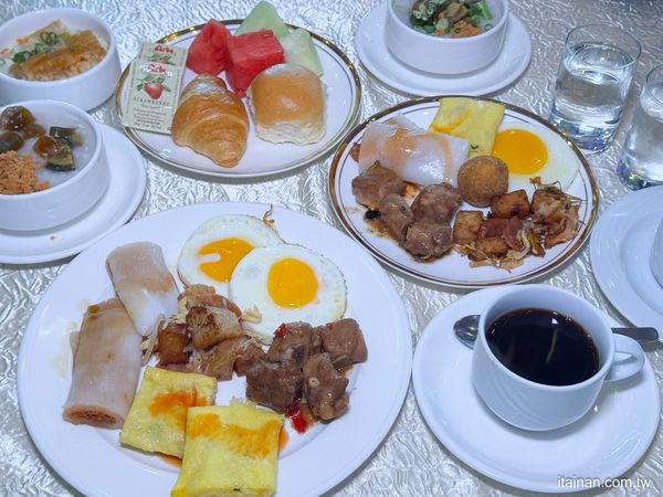 ▲▼麗星郵輪探索星號美食。（圖／部落客台南好Food遊授權提供）