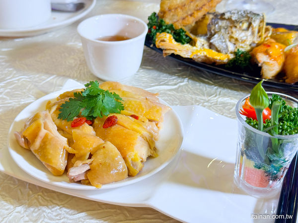 ▲▼麗星郵輪探索星號美食。（圖／部落客台南好Food遊授權提供）