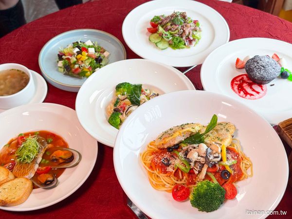 ▲▼麗星郵輪探索星號美食。（圖／部落客台南好Food遊授權提供）