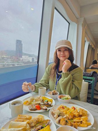 ▲▼麗星郵輪探索星號美食。（圖／部落客台南好Food遊授權提供）