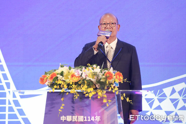 ▲全國地方議會議長、副議長齊聚台中麗寶福容，與會人員合影氣氛熱絡。（圖／記者游瓊華翻攝）