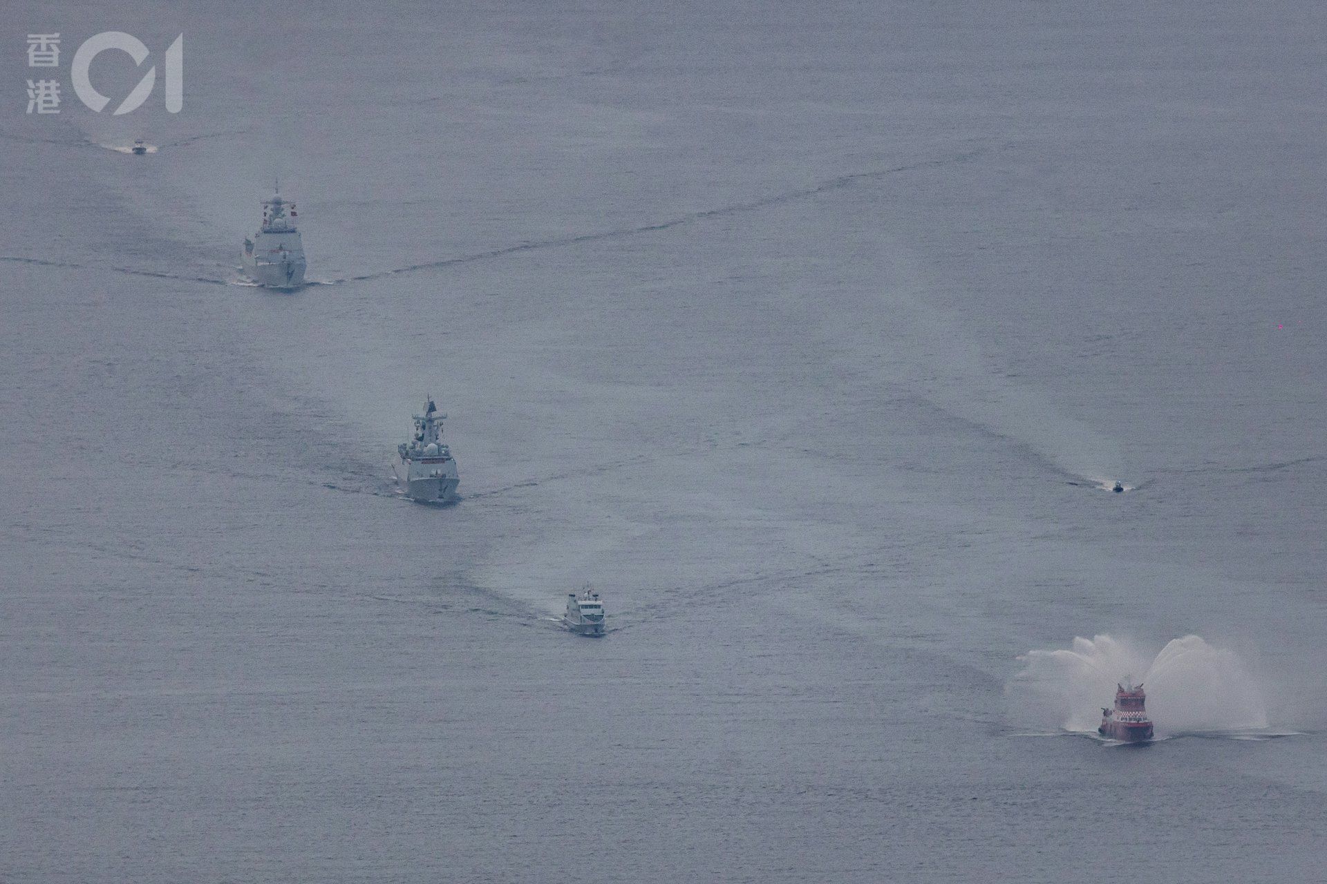 ▲山東艦及小航母編隊共四艘艦艇訪問香港。（圖／香港01）