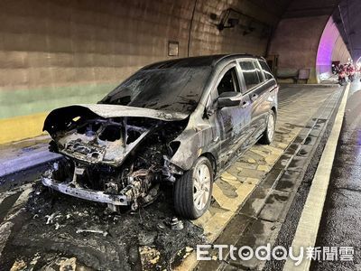 快訊／八卦山隧道驚傳火燒車「車頭融化」　駕駛驚險逃生