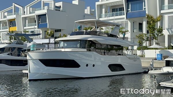 ▲價值8800萬元的ABSOLUTE NAVETTA 58遊艇，今年3月遊艇展已經售出。（圖／亞果遊艇集團提供）