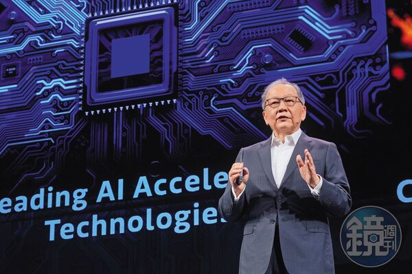 聯發科執行長蔡力行樂觀看待公司明年ASIC業務將開花結果。