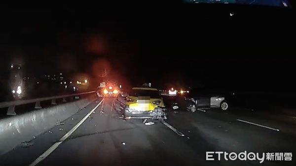 ▲國道3號深夜車禍，1女拋飛車外亡。（圖／記者陸運陞翻攝，下同）