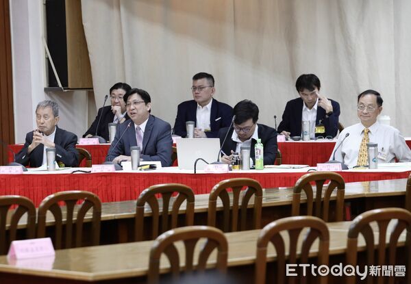 ▲▼林騰鷂 韓國瑜 立法院行使司法院院長 副院長及大法官同意權案公聽會 韓國瑜主持。（圖／記者屠惠剛攝）