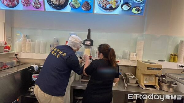 ▲▼高雄市衛生針對轄內手搖飲店、冰果店等展開稽查。（圖／記者許宥孺翻攝）