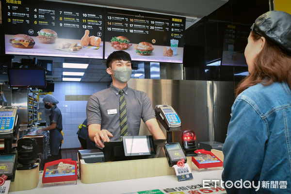 ▲▼麥當勞開招1000名正職。（圖／業者提供）
