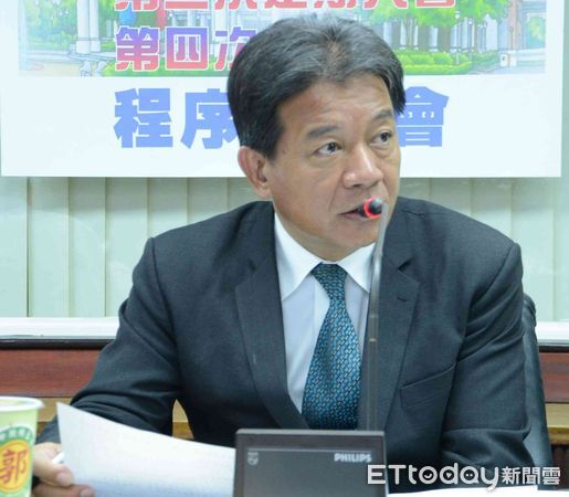 ▲前台南市議會議長郭信良一審遭判13年，律師團質疑一審判決存在重大瑕疵，呼籲社會大眾共同監督司法，捍衛無罪推定與公平審判原則。（圖／記者林東良翻攝，下同）