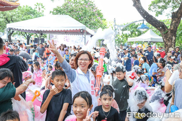 ▲「夏日泡泡趴」7月12日在屏東市千禧公園登場。（圖／屏東市公所提供）