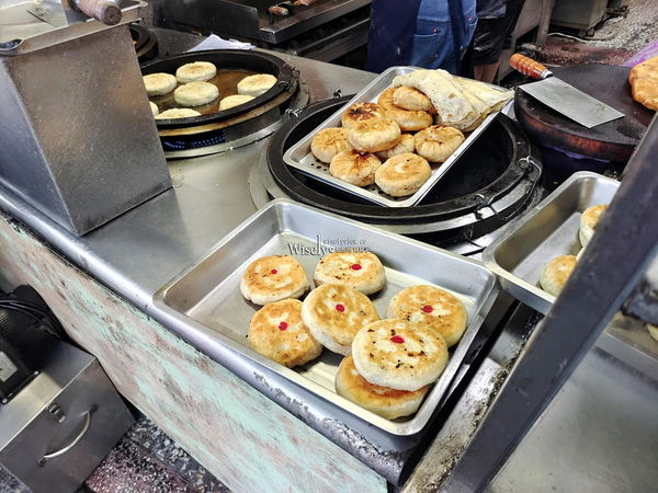 ▲▼礁溪山東饅頭 長弘早點。（圖／部落客WISELY`s 拍拍照寫寫字授權提供）