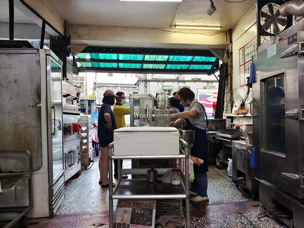 ▲▼礁溪山東饅頭 長弘早點。（圖／部落客WISELY`s 拍拍照寫寫字授權提供）