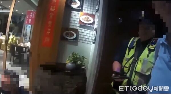 ▲警方到場處理，事後演變成為傷害以及勞資糾紛             。（圖／記者吳奕靖翻攝）