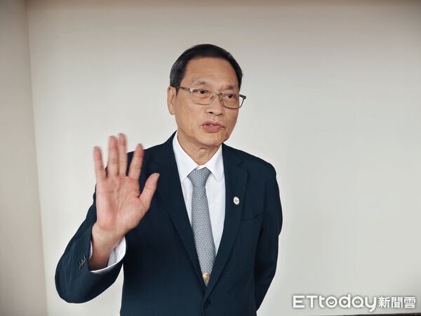 ▲▲萬巒辦活動善意宣傳全民國防遭人放話「施壓」抹黑，立委蘇清泉還原經過。（圖／蘇清泉服務處提供）