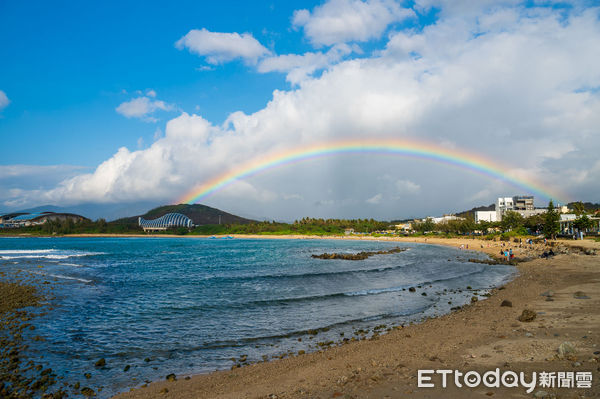 ▲墾丁國家公園管理處將於7月5日與8月3日舉辦「漂游月牙灣」活動。（圖／墾管處提供）