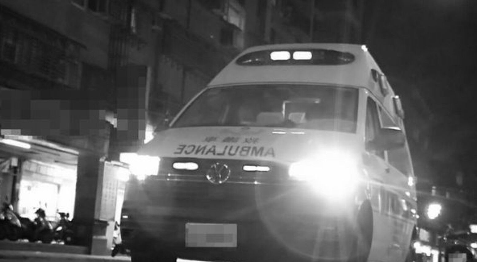 ▲▼新莊驚傳男子墜樓 當場死亡原因待查。(圖/記者陳以昇翻攝)