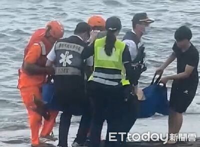 高雄男游泳!3惡犬衝進海裡咬死他 兒從澎湖趕回見最後一面