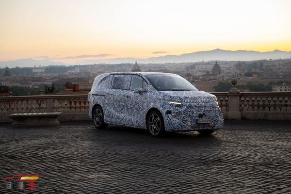 以兩次充電完成跨國長途旅行　Mercedes-Benz VLE 完成千里實測