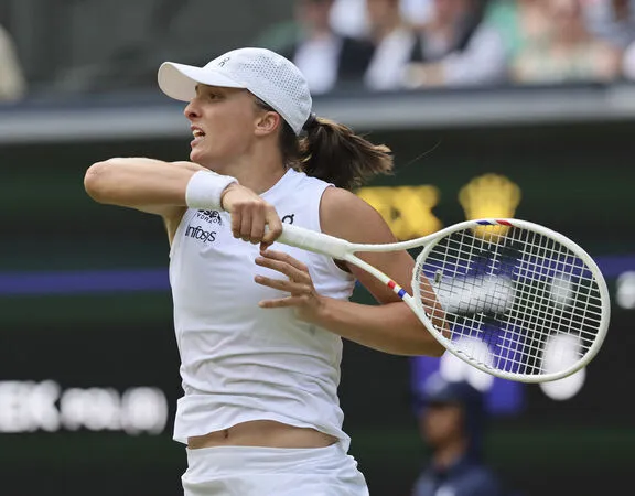 ▲波蘭前世界球后斯威雅蒂（Iga Swiatek）晉級溫網R3。（圖／達志影像／美聯社）