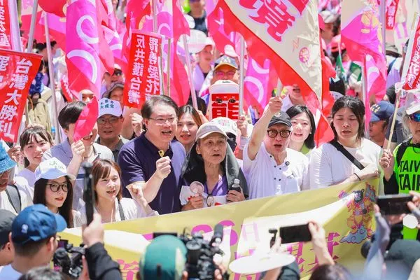 ▲▼民進黨祕書長林右昌出席「護國大遶境」誓師出發記者會。（圖／反共護台志工聯盟提供）