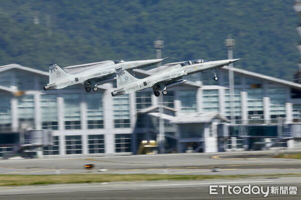 ▲▼中華民國空軍RF-5E偵察機及F-5F戰機除役典禮。（圖／記者陳煥丞攝）