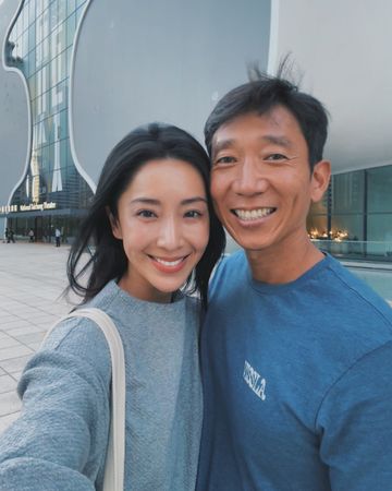 ▲隋棠與老公Tony結婚已滿10年，相當幸福和睦。（圖／翻攝自Facebook／隋棠 Sonia Sui）