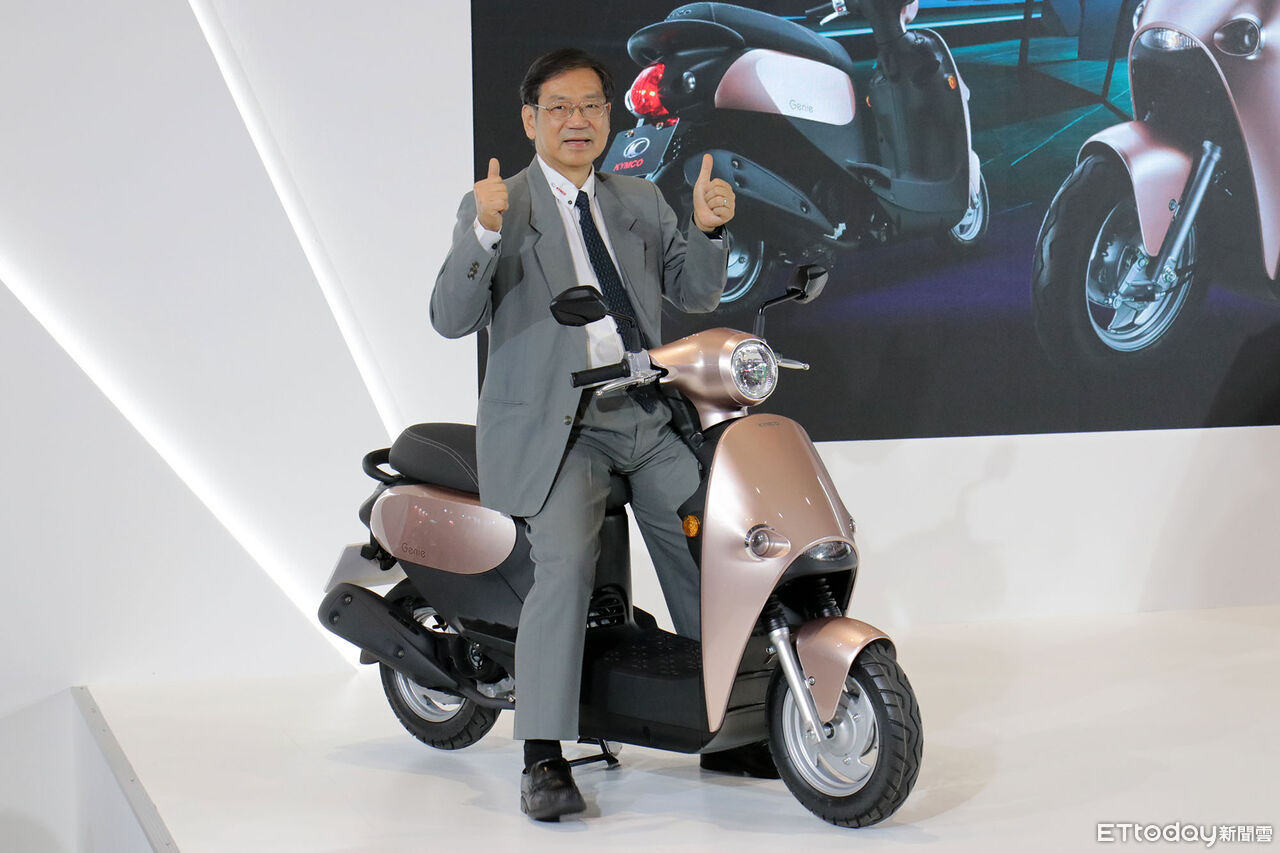 ▲重機展／光陽新董事長「親自揭曉2款新車」！小精靈＆黃牌跨界開賣。（圖／記者張慶輝攝）