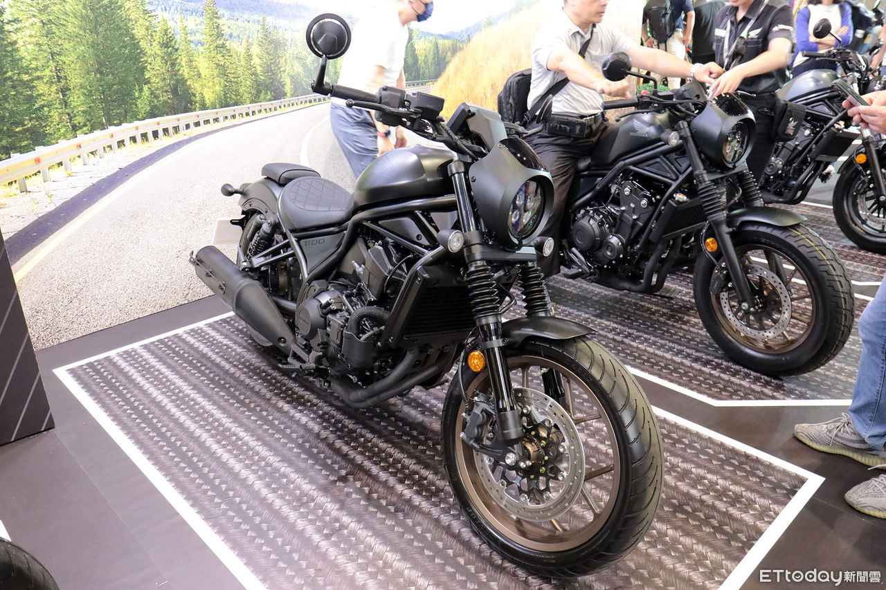 ▲重機展／Honda新大黃蜂亮相「柯有倫站台相挺」！25年新車同步現身。（圖／記者張慶輝攝）