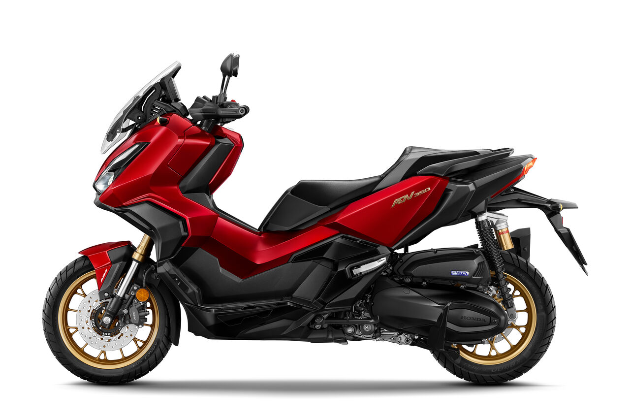 ▲重機展／Honda新大黃蜂亮相「柯有倫站台相挺」！25年式新車同步現身。（圖／翻攝自Honda）