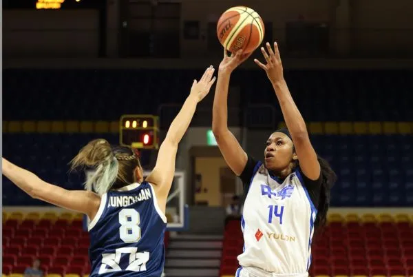 ▲中華女籃庫克斯、林育庭、彭曉彤。（圖／籃協提供）